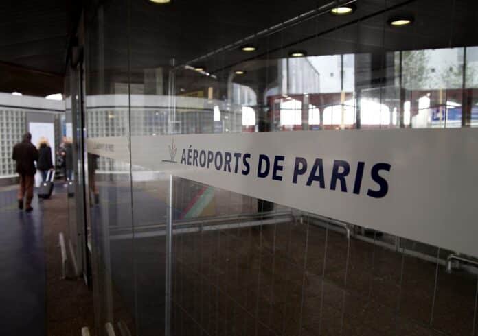 Frankreich verlangt negative Corona-Tests von Reisenden aus China