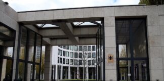 Generalbundesanwalt: Acht „Reichsbürger“ nach Großrazzia in U-Haft