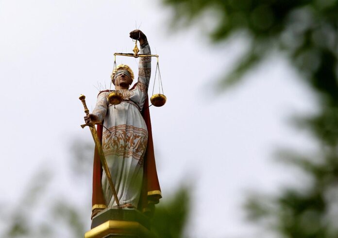 Ehemalige KZ-Sekretärin legt Revision gegen Bewährungsstrafe ein