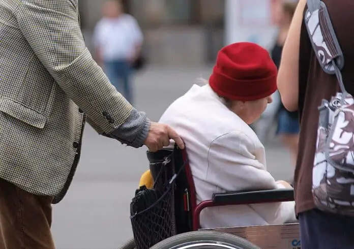 Kassen-Spitzenverband fürchtet Milliarden-Defizit in der Pflege