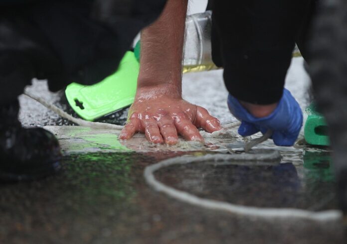 Kretschmann nennt Proteste von Klimaklebern „anmaßend“ Kretschmann nennt Proteste von Klimaklebern „anmaßend“