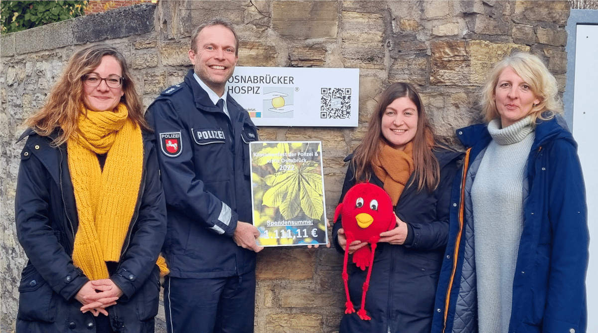 Spendenübergabe zum Kastanienfest / Foto: Polizei Osnabrück