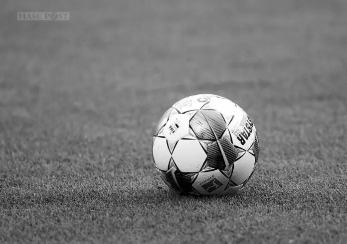 Fußball (Symbolbild) Fußball (Symbolbild)