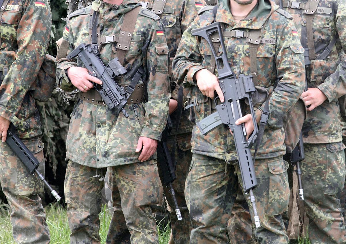 Bundeswehr-Soldaten, über dts <!-- Ezoic - wp_under_page_title - under_page_title --><div id=