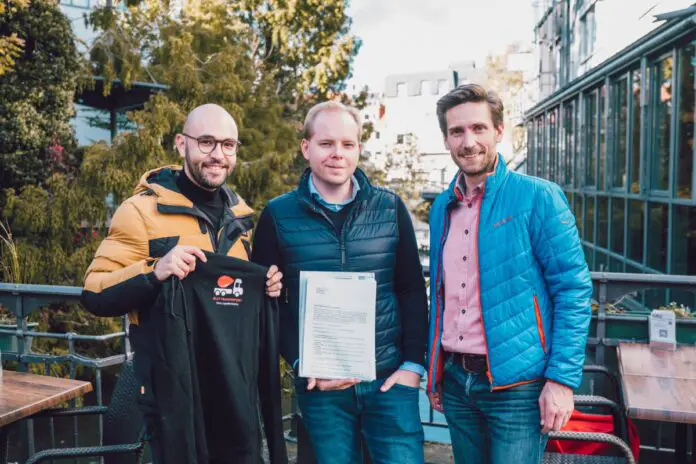 Der Vorstand von Blut transportiert e. V. (von links) Mehmet Akdag, Nicolas Gallenkamp und S. Niklas Unger / Foto: Blut transportiert