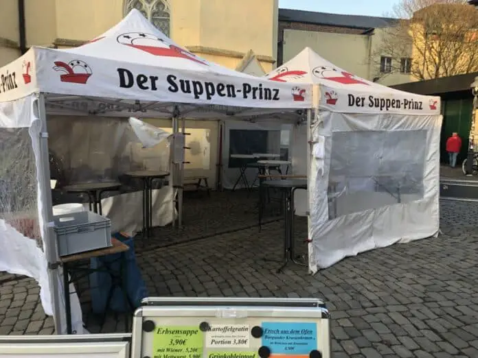 Stand auf dem Wochenmarkt / Foto: Der-Suppen-Prinz