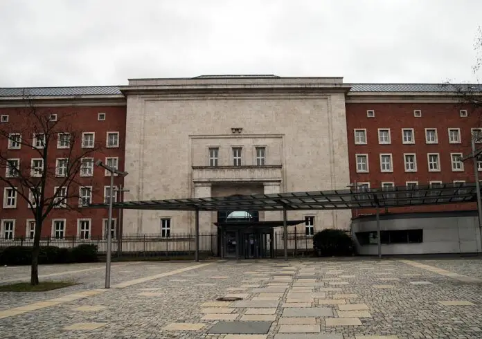 Bamf reduziert Personal für Entzug von Schutztiteln