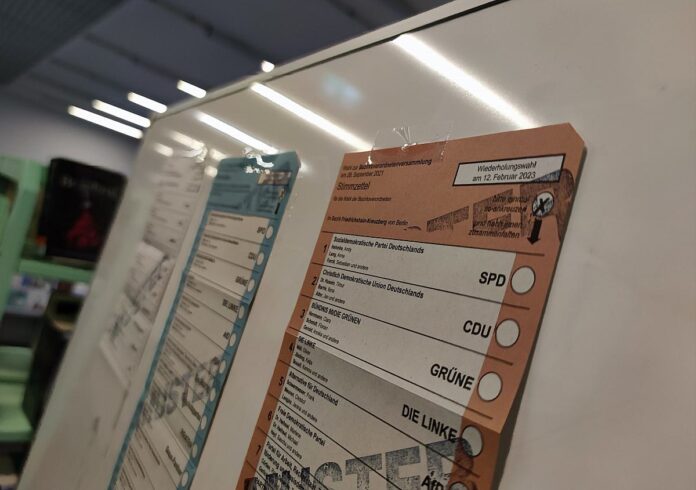 Panne in Berlin - ungezählte Briefwahlstimmen entdeckt