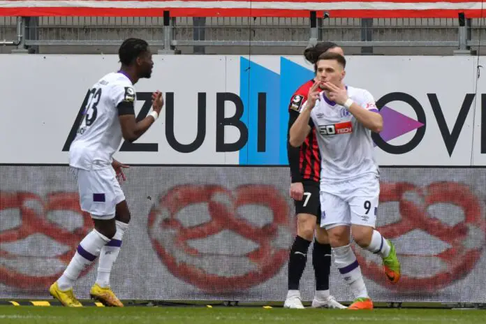 Tor und Jubel in der dritten Minute durch Erik Engelhardt. / IMAGO / Eibner