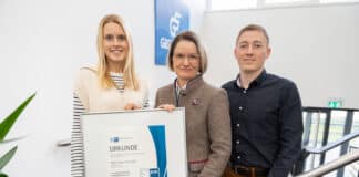 Angelina Eillert (links), Juliane Hünefeld-Linkermann und Daniel Guth. / Foto: G&S IT Group GmbH
