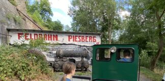 Zwischen April und Oktober fährt die Feldbahn am Piesberg an jedem 1. und 3. Sonntag im Monat. / Foto: Cornelia Saure