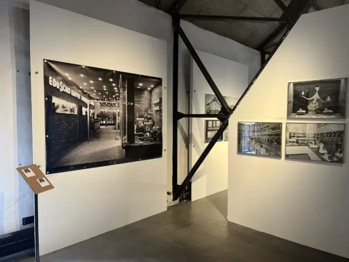 Fotoausstellung von Osnabrücker Geschäften aus dem 20. Jahrhundert. / Foto: Hirsch