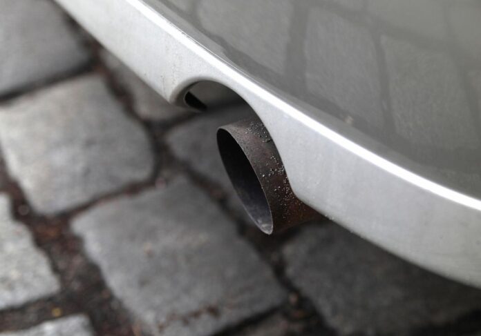 Lindner attackiert Frankreich im Verbrennerstreit