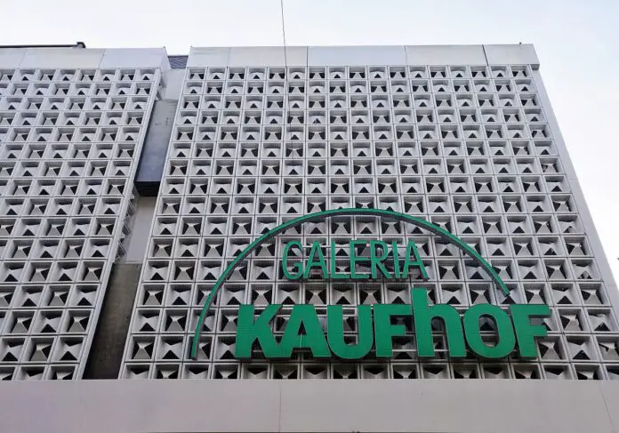 Horten-Kacheln an der Fassade