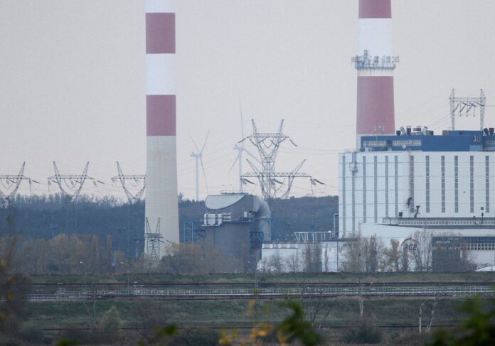 Mehrheit glaubt an vorübergehende Notwendigkeit fossiler Energie