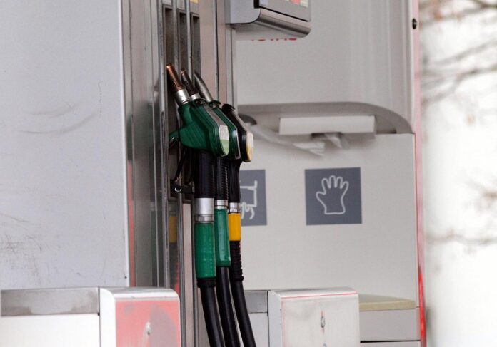 Dieselpreis sinkt weiter – E10 teurer