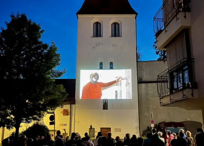 Kurzfilme werden am 6. Mai auf Osnabrücker Hauswände projiziert. / Foto: A Wall is a Screen Kurzfilme werden am 6. Mai auf Osnabrücker Hauswände projiziert. / Foto: A Wall is a Screen