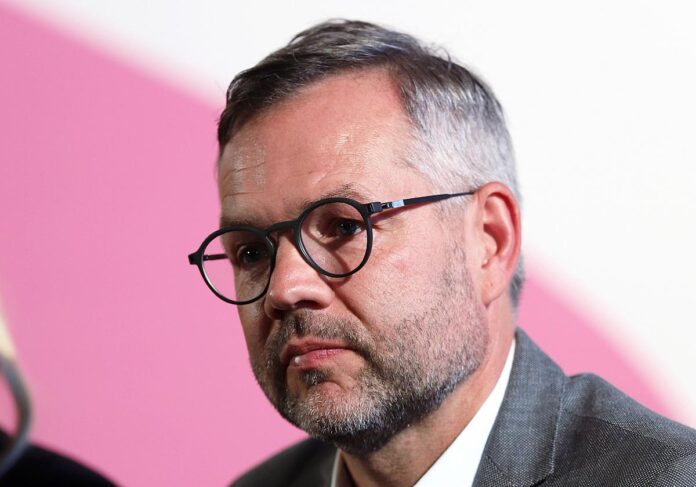 Roth mahnt zu Einheitlichkeit gegenüber China in Taiwan-Frage