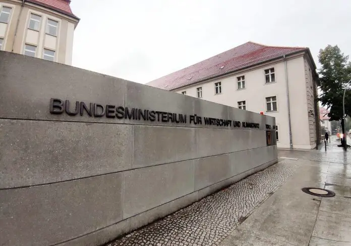 Kritik an Auswahl der Referatsleiter im Wirtschaftsministerium Kritik an Auswahl der Referatsleiter im Wirtschaftsministerium