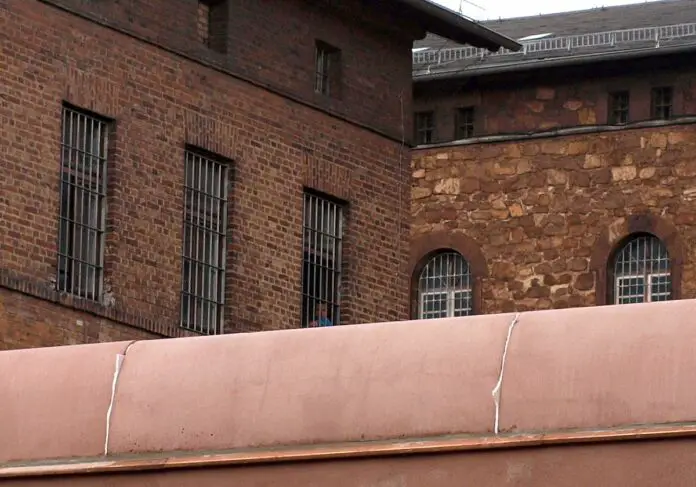 Berliner Grüne gegen längere Präventivhaft für Klimakleber