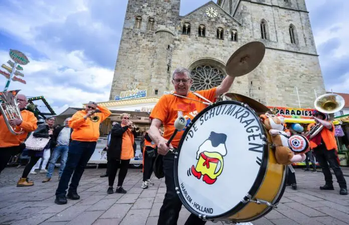 Wieder am Start auf der Maiwoche: Die Haarlemer Musikkapelle De Schuimkragen / Foto: Stadt Osnabrück