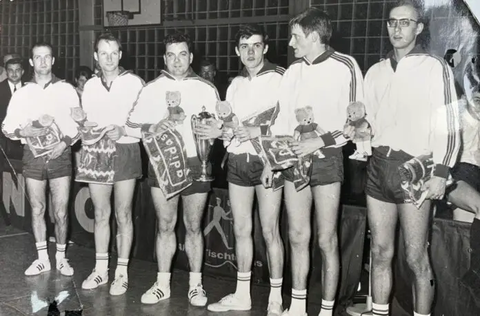 Die deutschen Meister von 1968 (v.l.n.r.): Herbert Gomolla, Dieter Lippelt, Bernd Jansen, Kalla Dependahl und Reinhard Michel. Auf dem Bild fehlt der erkrankte Ernst Gomolla.. / Foto: Archiv