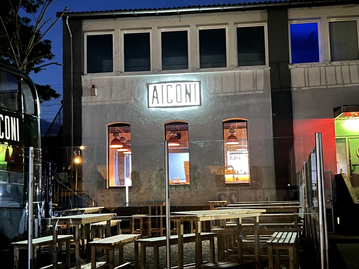 Das "Aiconi" bei Nacht / Foto: Döring