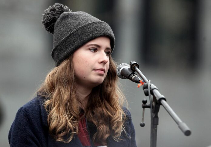 Neubauer verlangt "Ehrlichkeit" zu Strukturwandel in der Lausitz Neubauer verlangt "Ehrlichkeit" zu Strukturwandel in der Lausitz