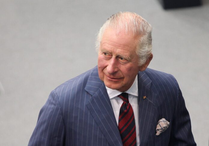 König Charles III. gekrönt