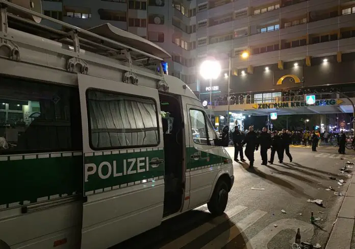 "Revolutionäre" 1.-Mai-Demo bleibt weitgehend friedlich