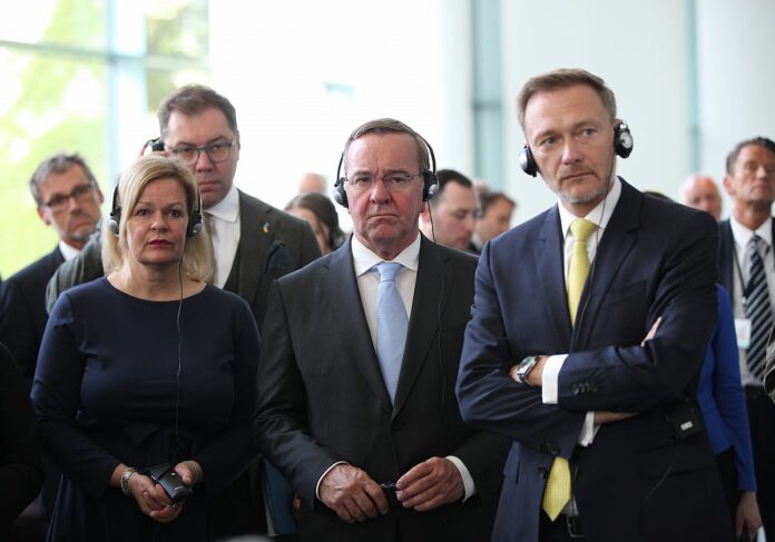 Faeser verspricht Ukraine weitere zivile Hilfe