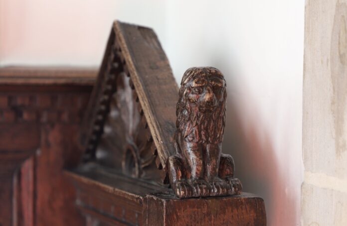 Wer hat den hölzernen Löwen aus dem Osnabrücker Rathaus gestohlen?