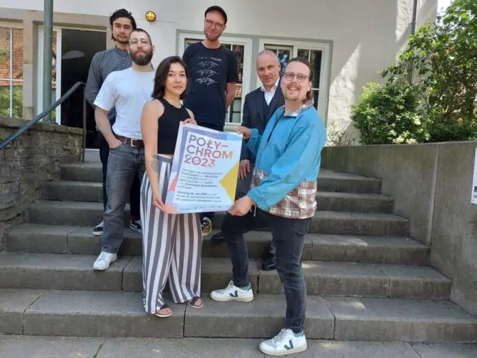 Ausgewählte Organisatoren und Künstler des POLYCHROM-Jazzfestivals (v.l.n.r.): Azim Becker, Joscha Heinrich, Anna Suzuki, Marco Gausmann, Michael Prior und Luka Kleine