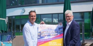 Freuen sich auf einen erlebnisreichen „Tag der offenen Tür“ in der carpesol Spa Therme Bad Rothenfelde: (v.l.) Geschäftsführer Dennis Spellbrink und Bürgermeister Klaus Rehkämper