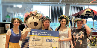 Spendenübergabe beim Midsommar Fest bei IKEA Osnabrück