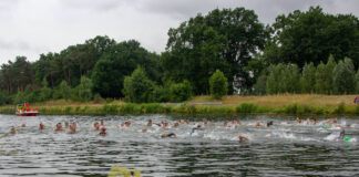 500 Meter Schwimmen, 20 Kilometer Radfahren und 5 Kilometer Laufen oder Walken sind die Disziplinen des Hollager Kanal-Cups. / Foto: Kolpingsfamilie Hollage e. V.