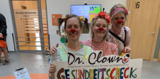 Clowns erfreuten die Kinder beim Tag der offenen Tür im CKO. / Foto: CKO