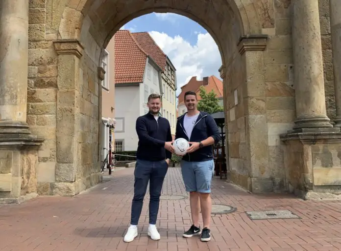 Zwei aus dem Bontura-Team: Henrik Börgel (li.) und Max Schreiber. / Foto: Guss