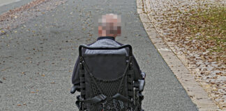 Symbolbild Mann im Rollstuhl