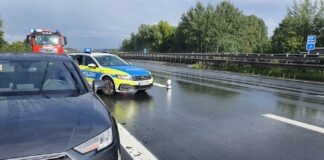 Unfälle im Regen auf der Autobahn A30