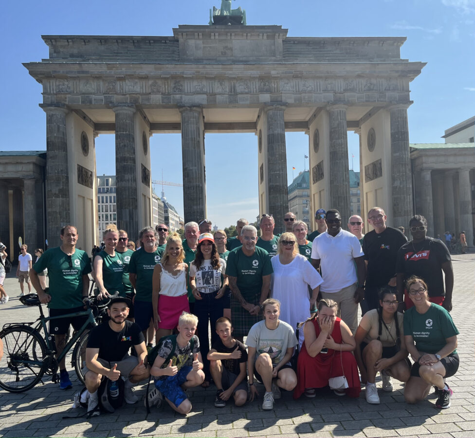 Das Team am Brandenburger Tor. / Foto: Mareike Klekamp