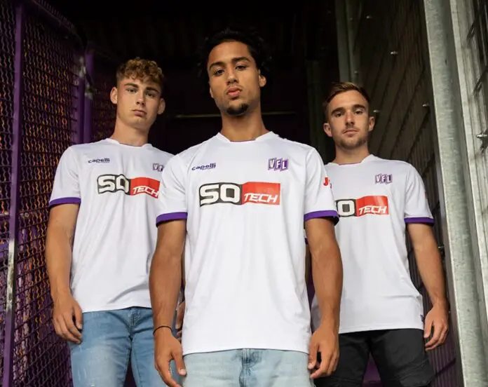 Auswärtstrikot in weiß und lila / Foto: VfL Osnabrück