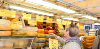 Käsestand auf dem Hollandmarkt. / Foto: Marketing Osnabrück