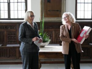 Münsters Bürgermeisterin Maria Winkel und Osnabrücks Oberbürgermeisterin Katharina Pötter. / Foto: Dominik Lapp