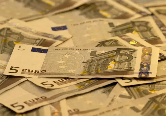 Fünf Euro Scheine