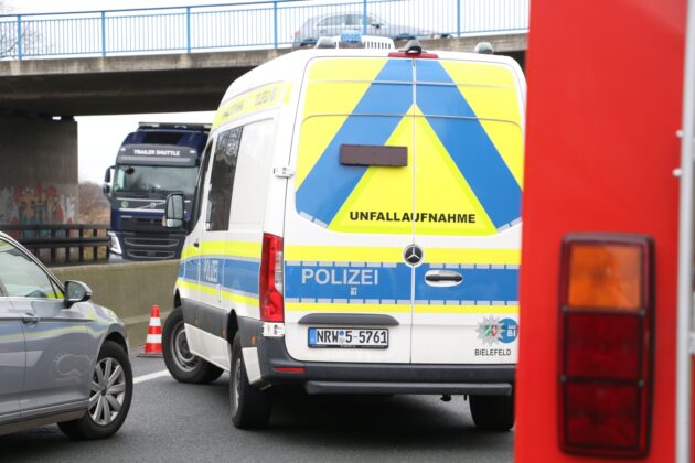 Fahrzeug des Unfallaufnahme-Teams der Polizei Bielefeld