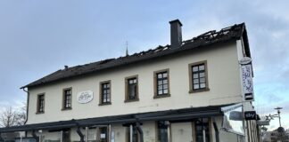 Ausgebrannter Gasthof zur Post in Wallenhorst