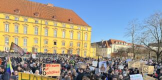 Mehr als 25.000 Teilnehmer bei Demonstration im Schlossgarten Osnabrück