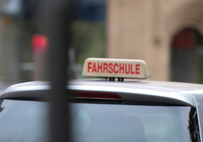 Fahrschule