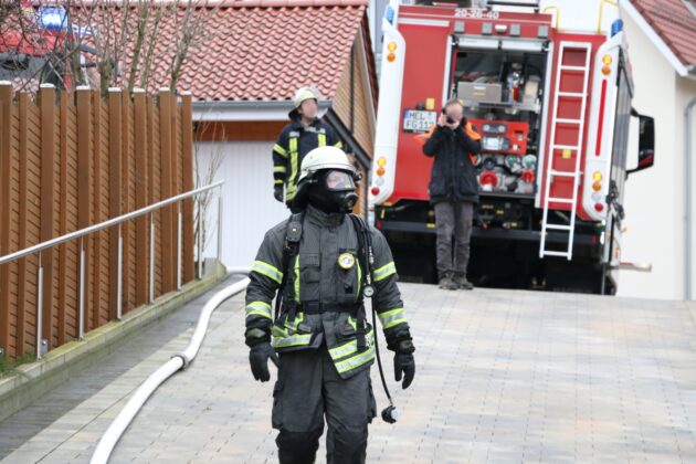 Feuerwehreinsatz bei Gebäudebrand in Melle-Wellingholzhausen